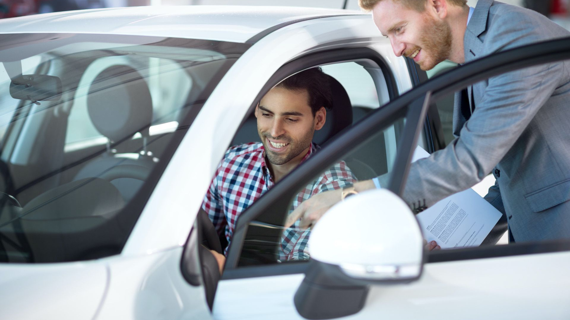 El carsharing también permite reducir la huella de carbono y el número de coches en las ciudades